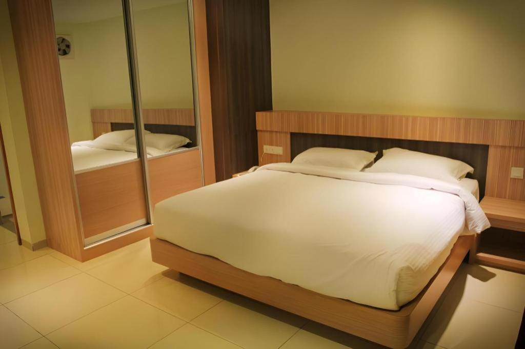 Ktc Hotel Sungkai Exterior photo